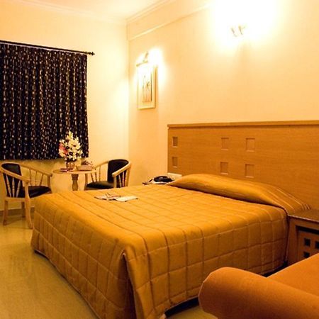 Park Plaza Hotel كويمباتور المظهر الخارجي الصورة